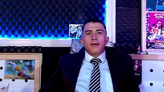 Snapshot of Darko0717 chatting on 03/08/25, 03:45 Darko0717 online show from 03/08/25, 03:45