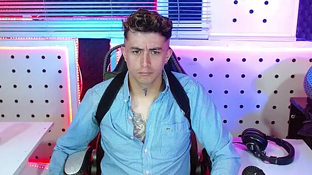 Snapshot of Darko0717 chatting on 11/04/25, 11:36 Darko0717 online show from 11/04/25, 11:36