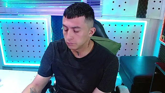 Darko0717 online show from 02/22/26, 10:22