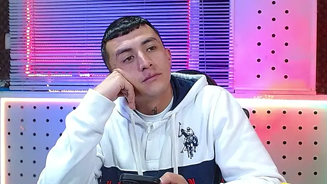 Darko0717 online show from 02/28/26, 11:48