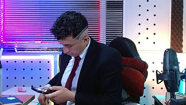 Snapshot of Darko0717 chatting on 06/03/26, 02:33 Darko0717 online show from 06/03/26, 02:33