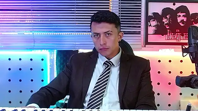 Snapshot of Darko0717 chatting on 07/15/26, 12:45 Darko0717 online show from 07/15/26, 12:45