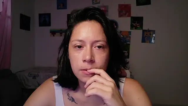 MommyMiaWs online show from 06/04/26, 02:55