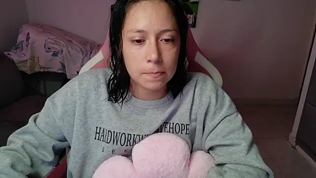 MommyMiaWs online show from 06/30/26, 07:47