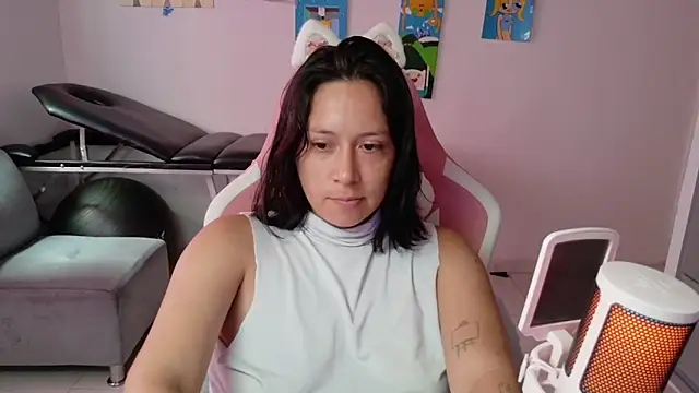 MommyMiaWs online show from 06/20/26, 03:28