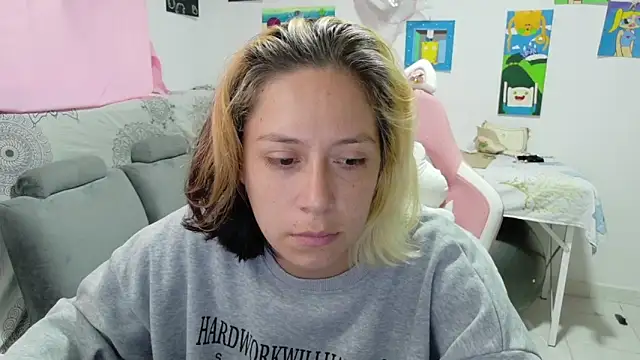 MommyMiaWs online show from 05/02/26, 06:13