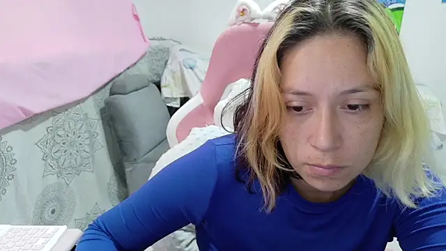 MommyMiaWs online show from 05/17/26, 12:27