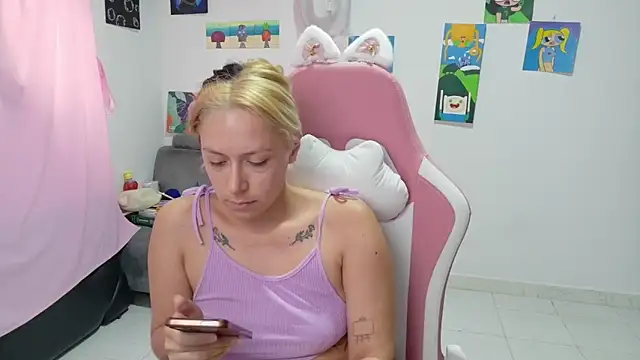 MommyMiaWs online show from 02/11/26, 06:30