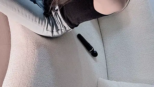 Serena-AU online show from 11/01/25, 03:50