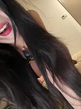 Serena-AU online show from 04/21/26, 03:29