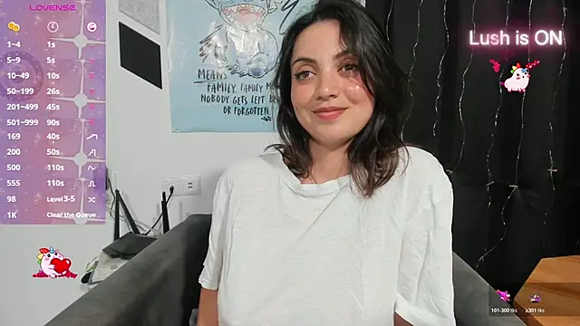 Snapshot of alexysgray chatting on 11/16/25, 05:17 alexysgray online show from 11/16/25, 05:17