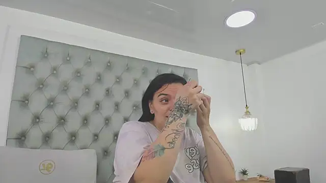 anette cooper online show from 04/08/26, 03:08