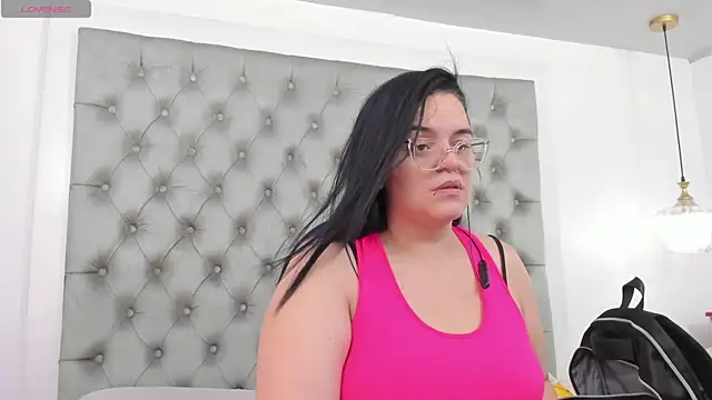 Snapshot of anette_cooper chatting on 06/12/26, 03:15 anette cooper online show from 06/12/26, 03:15