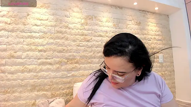 anette cooper online show from 11/26/25, 03:50