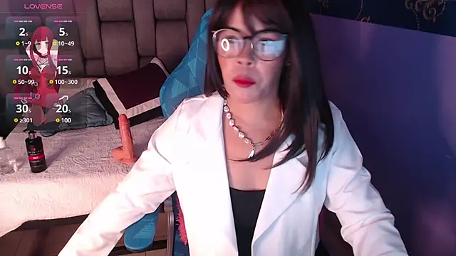 Snapshot of Abril_Beltran_ chatting on 03/21/25, 09:56 Abril Beltran online show from 03/21/25, 09:56