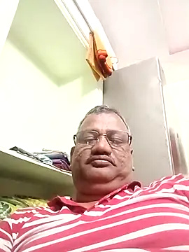 StarPacifist6 online show from 12/15/25, 03:29