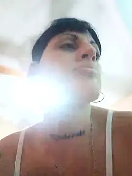 Snapshot of estefyzapata chatting on 03/12/26, 07:07 estefyzapata online show from 03/12/26, 07:07
