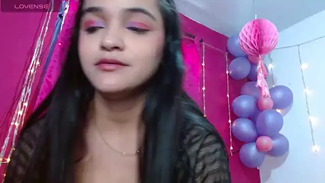 Snapshot of monica_little23 chatting on 03/02/25, 05:41 monica little23 online show from 03/02/25, 05:41