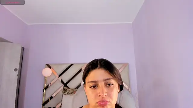 Snapshot of kylie_reyes chatting on 07/09/26, 07:35 kylie reyes online show from 07/09/26, 07:35