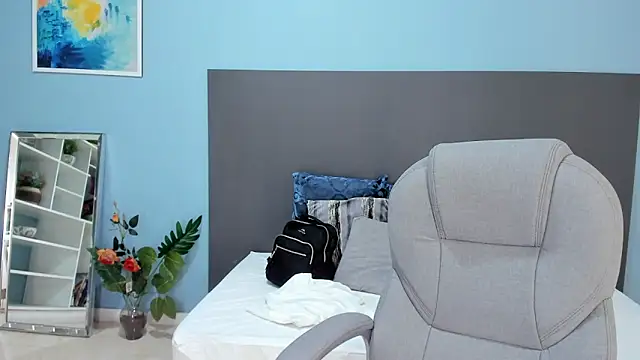 Snapshot of kylie_reyes chatting on 11/07/25, 06:23 kylie reyes online show from 11/07/25, 06:23