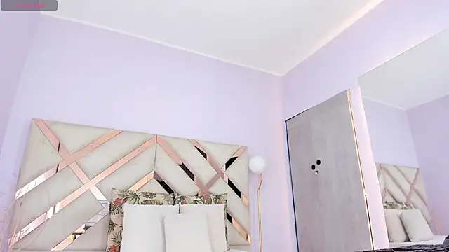 Snapshot of kylie_reyes chatting on 12/05/25, 07:45 kylie reyes online show from 12/05/25, 07:45