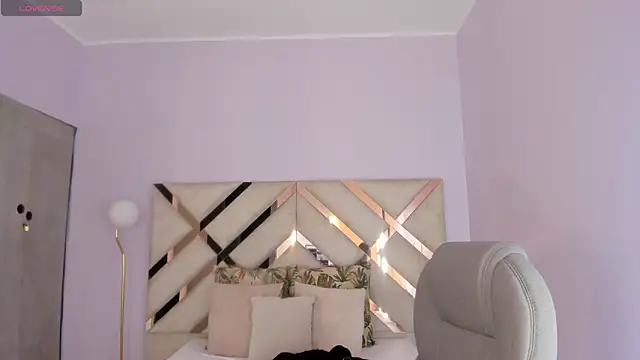 kylie reyes online show from 04/17/26, 07:38