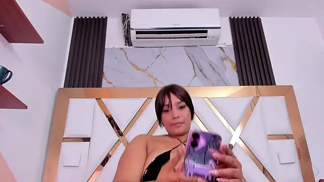 KonnySumer online show from 10/17/25, 12:07