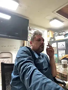 tank32s online show from 03/22/25, 07:57