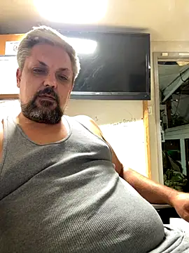 tank32s online show from 09/19/25, 07:23