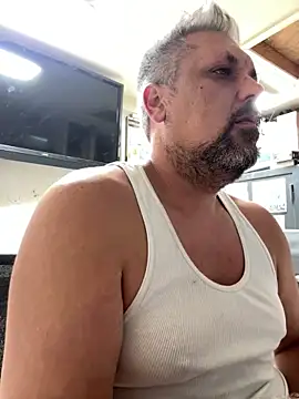 tank32s online show from 10/08/25, 07:43
