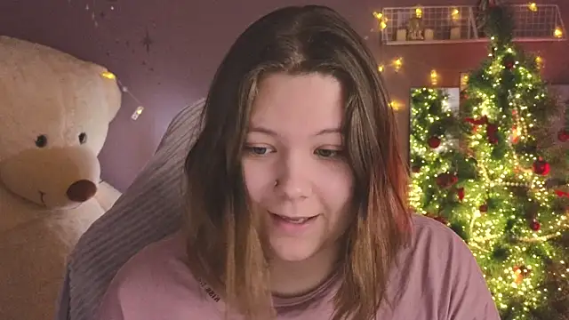 Snapshot of DjennaPalme chatting on 12/15/25, 03:23 DjennaPalme online show from 12/15/25, 03:23