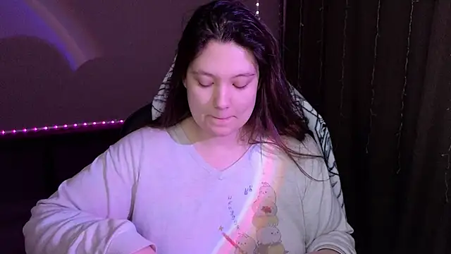 Snapshot of DjennaPalme chatting on 01/10/25, 01:42 DjennaPalme online show from 01/10/25, 01:42