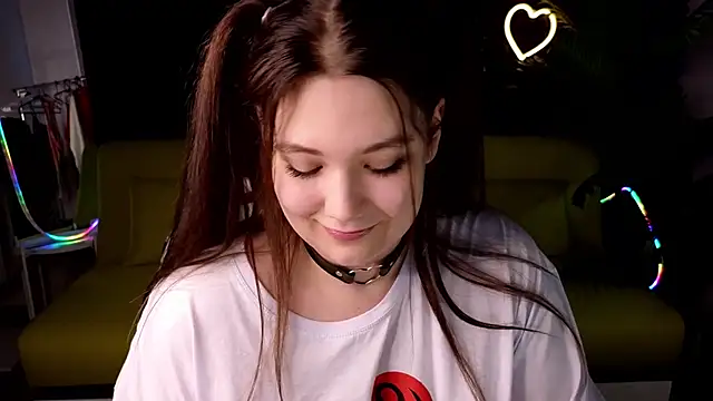 Snapshot of DjennaPalme chatting on 01/25/25, 04:45 DjennaPalme online show from 01/25/25, 04:45