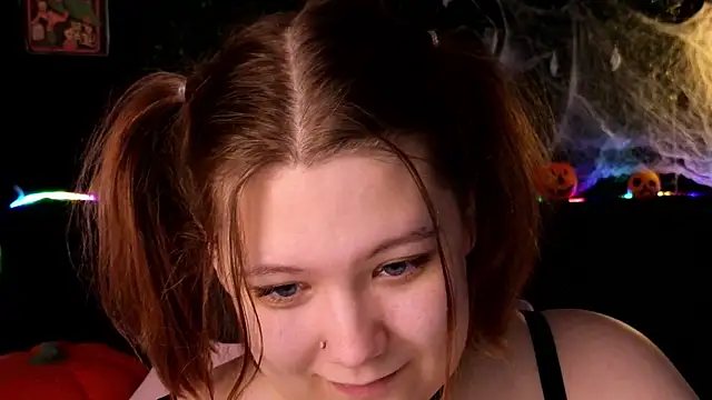 Snapshot of DjennaPalme chatting on 11/01/25, 01:45 DjennaPalme online show from 11/01/25, 01:45