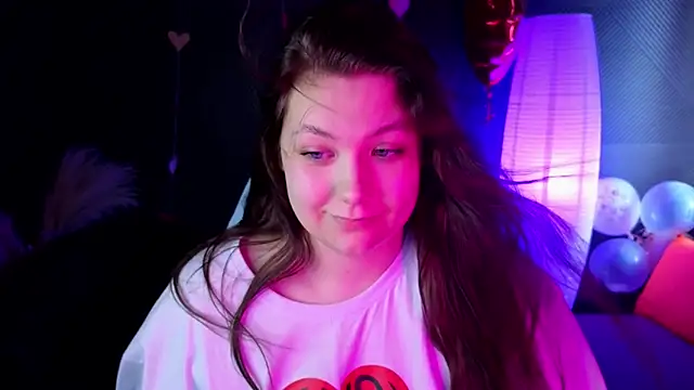 Snapshot of DjennaPalme chatting on 02/18/25, 03:21 DjennaPalme online show from 02/18/25, 03:21