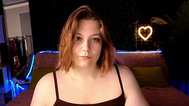 Snapshot of DjennaPalme chatting on 09/29/25, 01:34 DjennaPalme online show from 09/29/25, 01:34