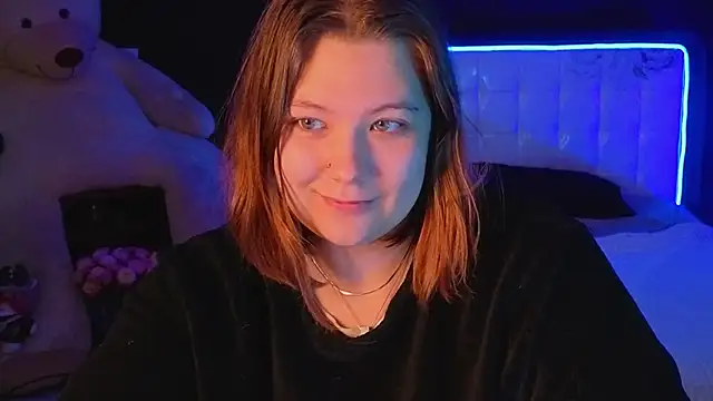 Snapshot of DjennaPalme chatting on 11/21/25, 02:21 DjennaPalme online show from 11/21/25, 02:21