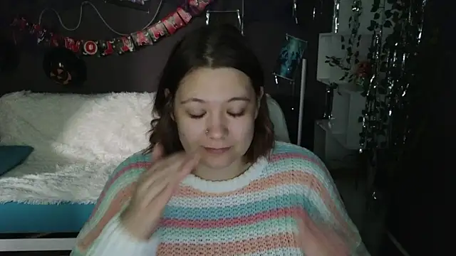 Snapshot of DjennaPalme chatting on 10/26/25, 02:01 DjennaPalme online show from 10/26/25, 02:01