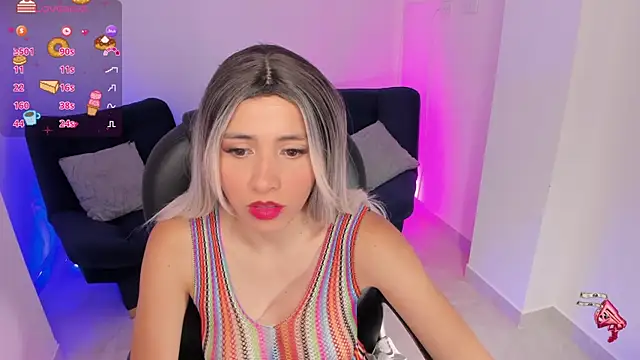Snapshot of emilly_smith_1 chatting on 07/02/26, 12:55 emilly smith 1 online show from 07/02/26, 12:55