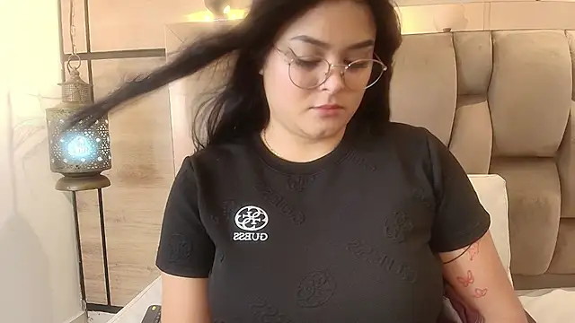 im mou  online show from 11/12/25, 11:47