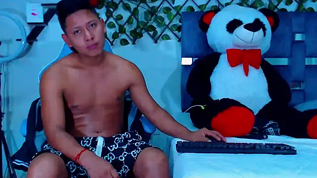 Snapshot of Hakim_prettynigg chatting on 11/07/25, 03:49 Hakim prettynigg online show from 11/07/25, 03:49