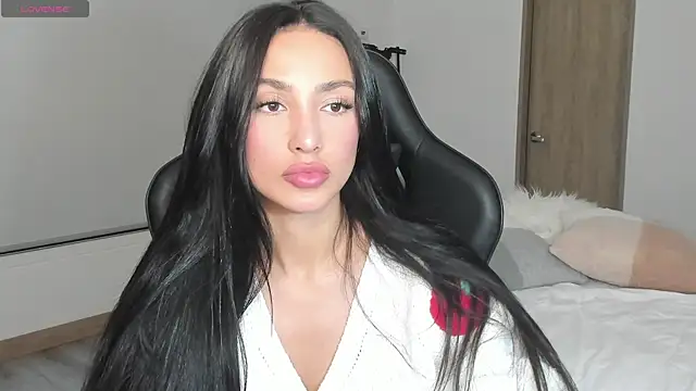 EvaMoet online show from 03/01/25, 08:34