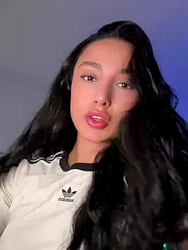 EvaMoet online show from 12/05/24, 01:31