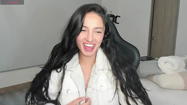 EvaMoet online show from 03/07/25, 08:34