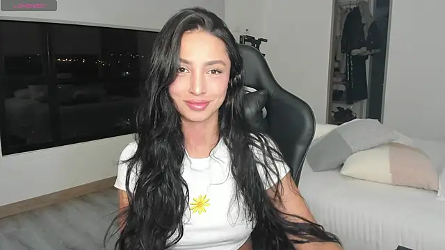 EvaMoet online show from 03/07/25, 05:08