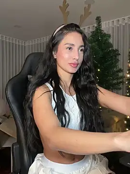 EvaMoet online show from 12/02/24, 05:32