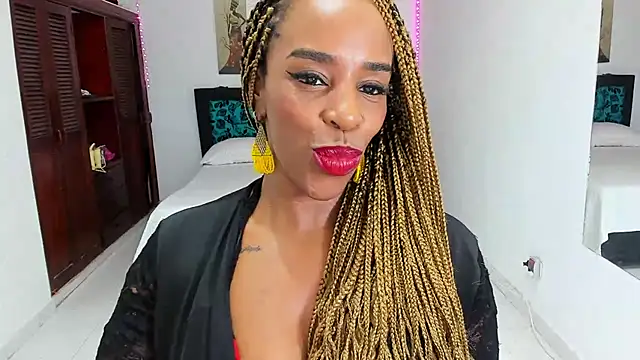 Snapshot of TAYLORR778 chatting on 01/31/25, 12:40 TAYLORR778 online show from 01/31/25, 12:40