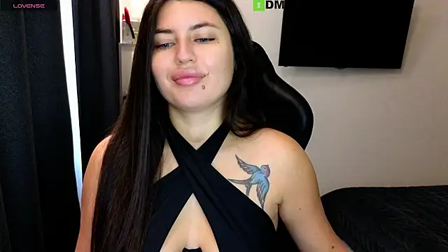 Snapshot of gracedorce chatting on 03/18/25, 03:02 gracedorce online show from 03/18/25, 03:02