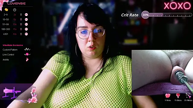 Snapshot of LeonaHarrison chatting on 10/27/25, 11:49 LeonaHarrison online show from 10/27/25, 11:49