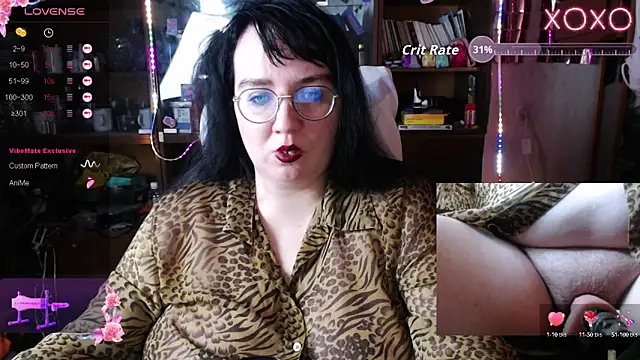 Snapshot of LeonaHarrison chatting on 10/07/25, 04:13 LeonaHarrison online show from 10/07/25, 04:13